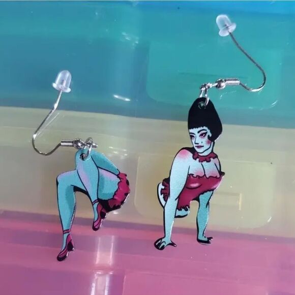 Fun Halloween dangle earrings - Picture 6 of 12